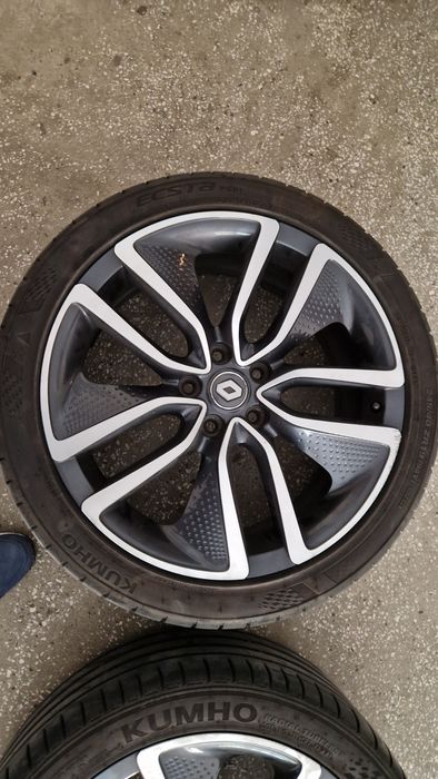 Jante cu cauciucuri de vara