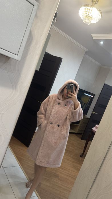 Продам шубу с капюшеном