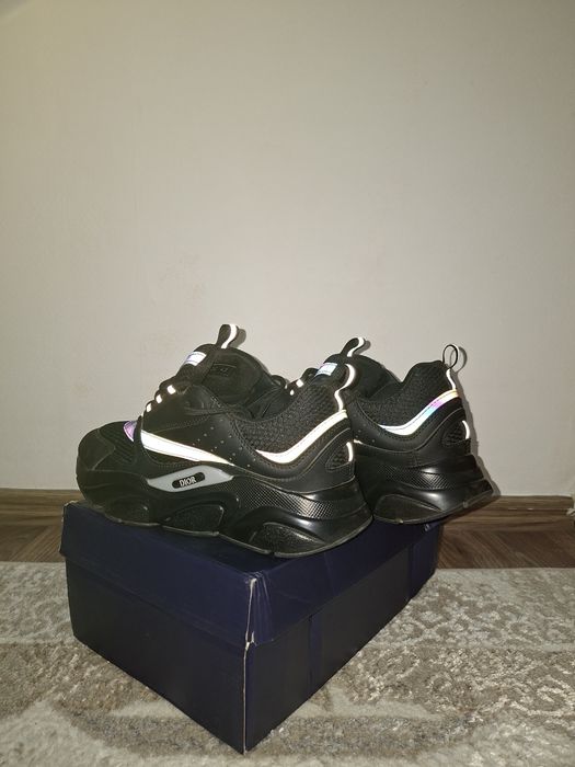 продам Dior B22.