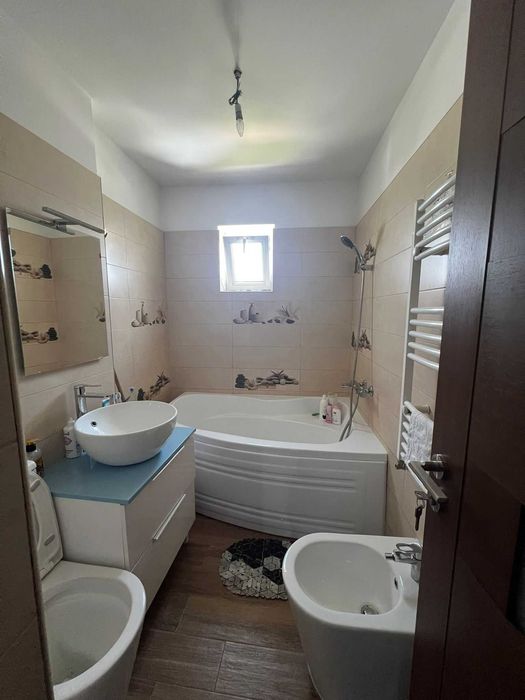 Apartament 3 camere decomandat - Turceni