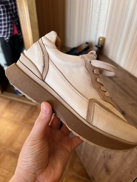 Обувь 37размер. Екеуі 30мың.