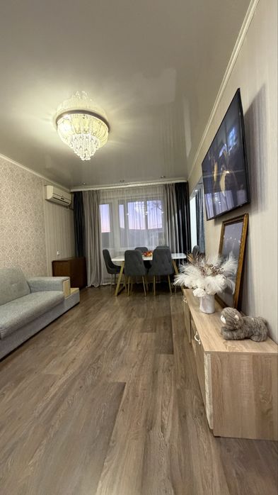 Продается 3-х комн.кв  Универмаг .