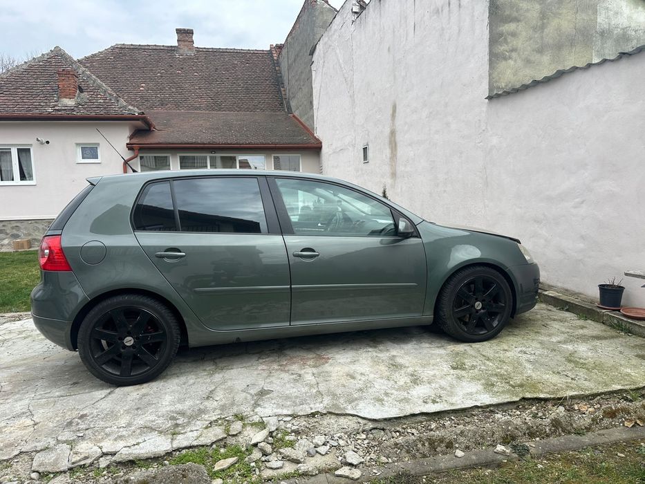VW GOLF 5 GT 220hp