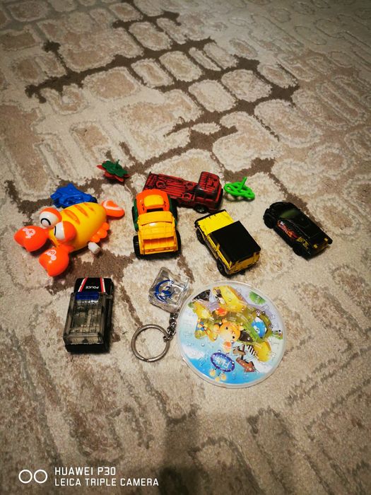 Продам детские игрушки