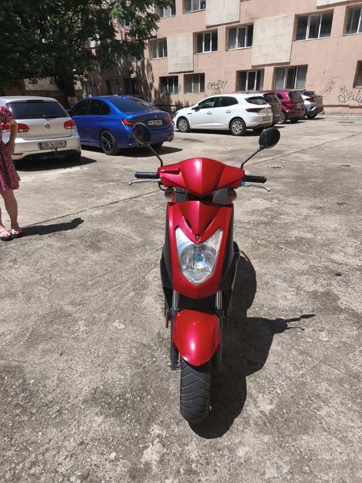 Vând scuter Kymco Agility 50cc