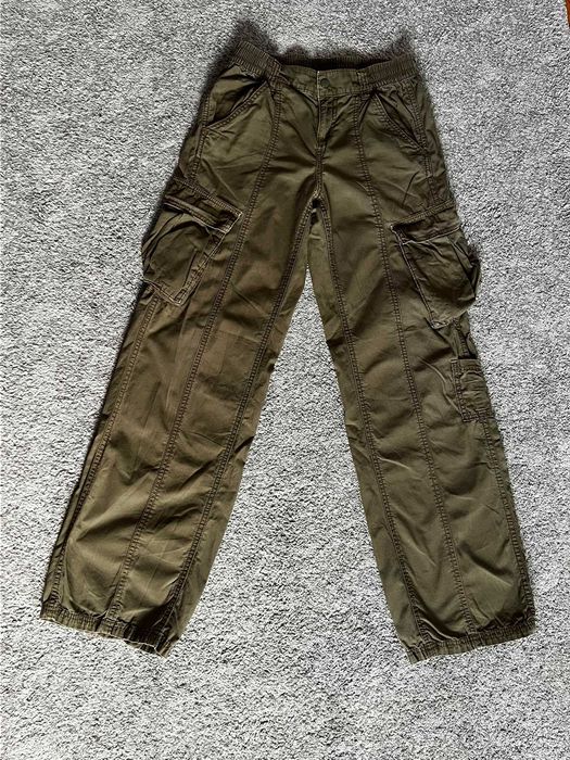 Pantaloni verzi cargo