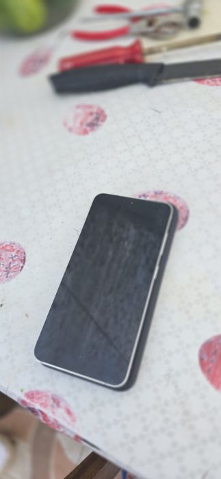 Samsung Galaxy S24 5G – 8 GB RAM / 256 GB – Stare foarte bună