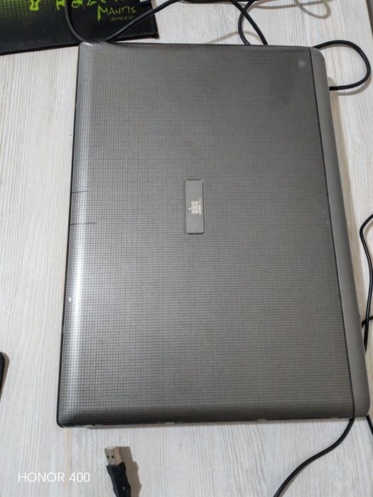 Срочно продам ноутбук состояние отлично