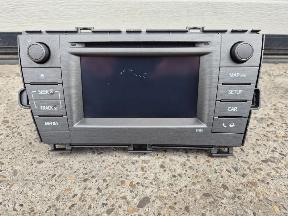 Navigație Originală Toyota Prius 3 Facelift. 2011-2014. Volan stinga.