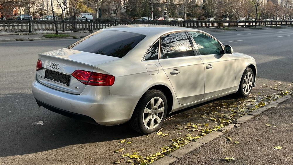 Dezmembrari/Dezmembrez Audi A4 B8 1.8 Tfsi CABB 160cp VOLAN STANGA