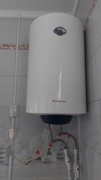 Водонагреватель аристон