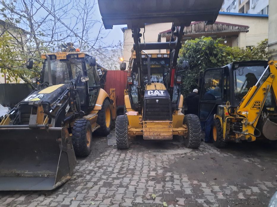 Soluții Complete de Demolare și Excavare