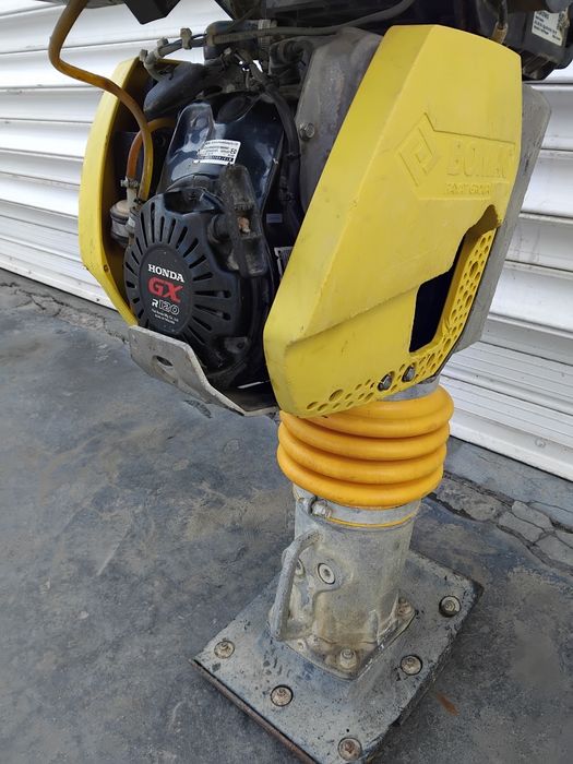 Бензинова Трамбовка BOMAG BT65