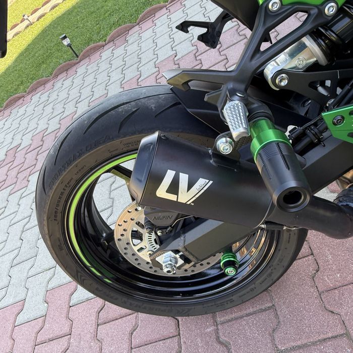 Kawasaki z900 2025