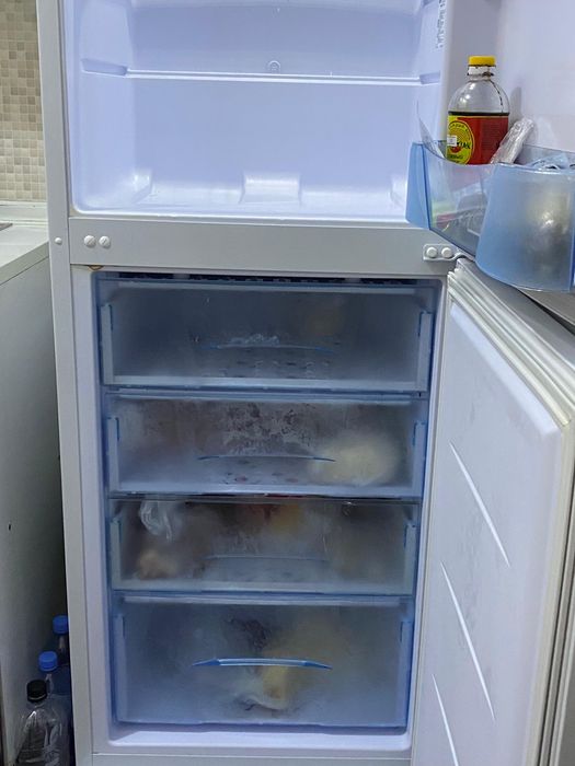 Холодильник Бирюса