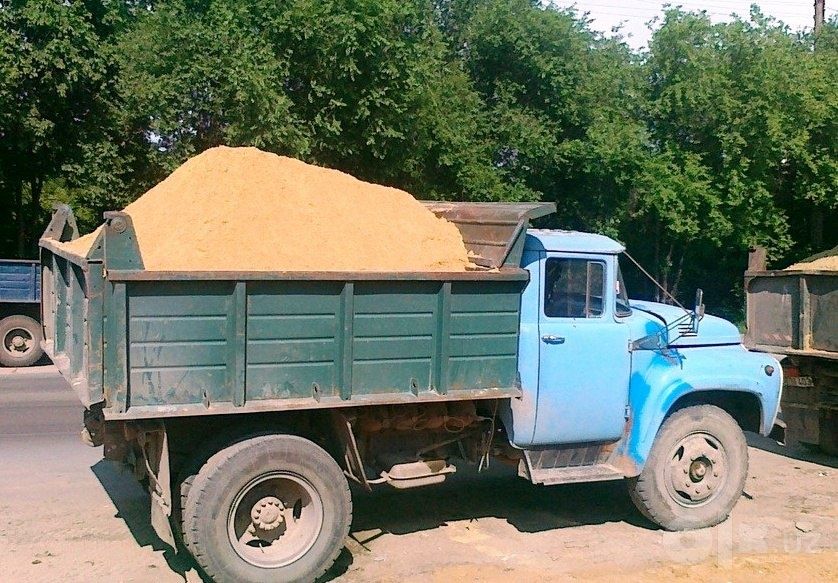 ЗИЛ ,  КАМАЗ доставка песок щебень