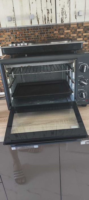 Cuptor Electric Star-Light CER-4818, 1800 W, 230 °C, 48 l, Convectie, Rotisor, Timer, Grill, Negru
