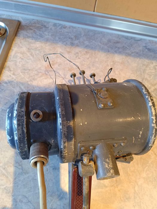 Сигнален прожектор от боен кораб