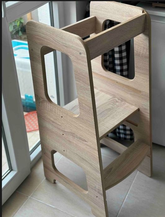 Помощна Кула Монтесори