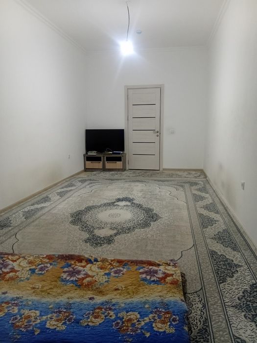 Ijaraga uy Bezmakler‼️‼️ uy 3 xona 2ta xonasi beriladi qizlarga