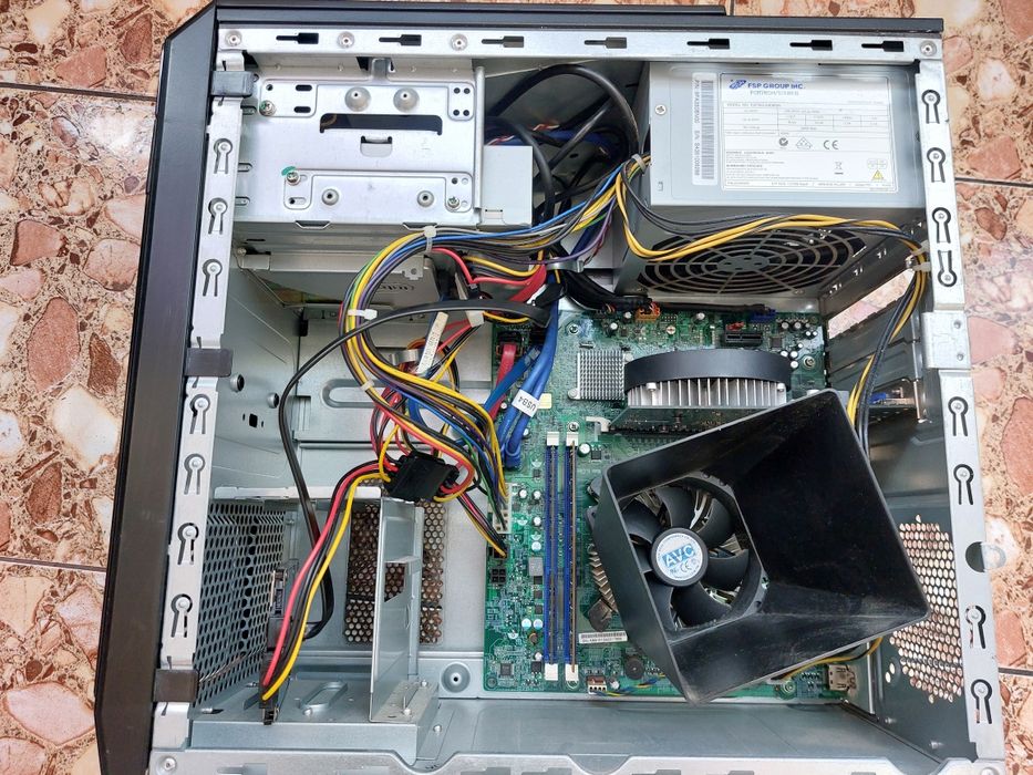 Unitate PC i5 4460 3,2Ghz, 16GB, 180GB SSD + 500GB, GTX 750 TI 2GB, Wi-Fi Windows 11 Office 2024