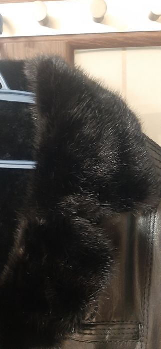 Продается куртка или дубленка 35000тг