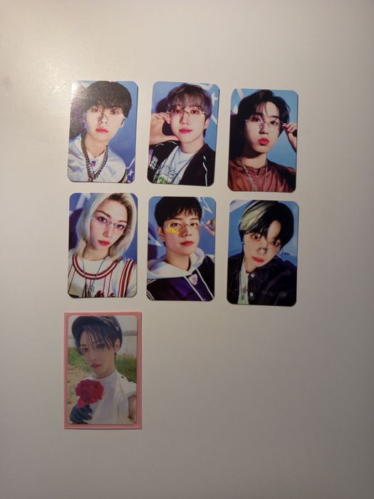 Продавам фотокартички на Stray kids и Enhypen