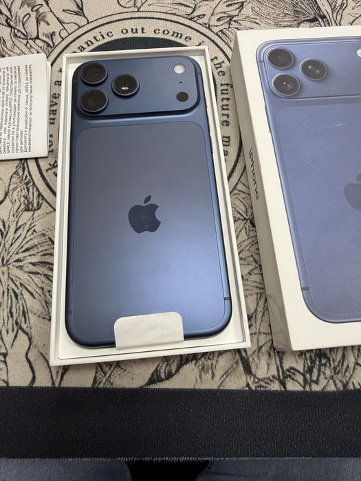 iPhone 17 Pro Max 256gb - нов с гаранция от Технополис