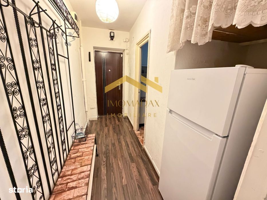 Piata 700- 2 camere- Centrala proprie