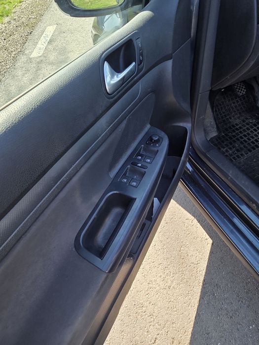 De vanzare Vw golf 5