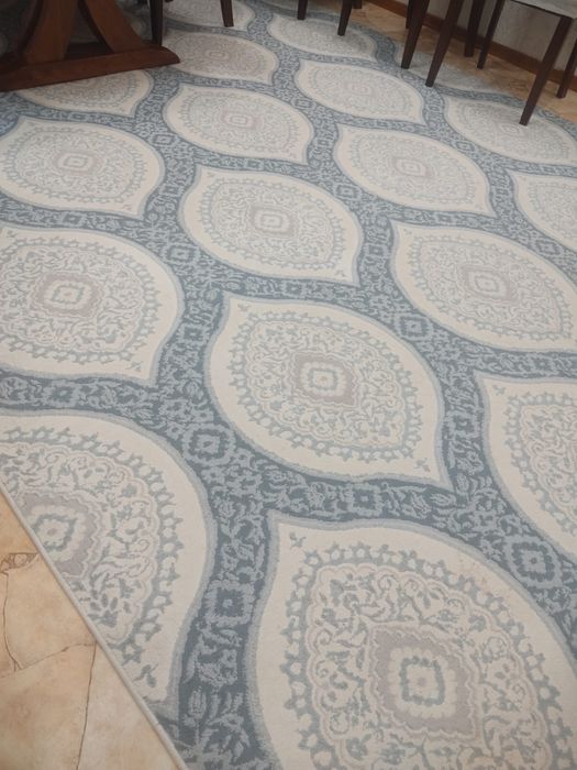 Продам красивый ковер