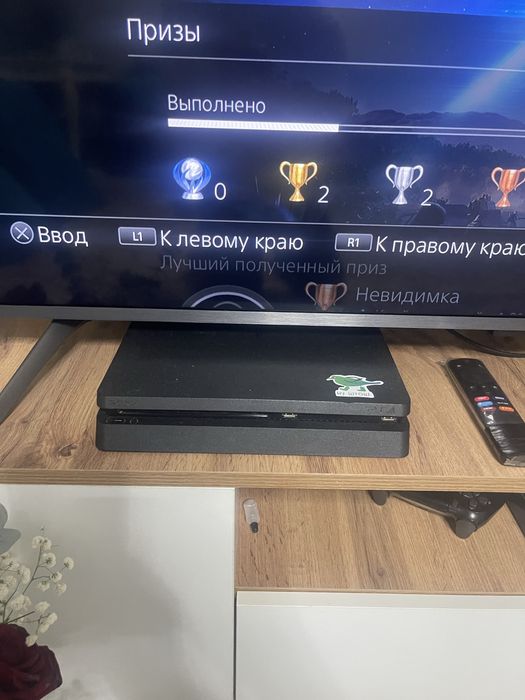 продам  ps4 , 1тб