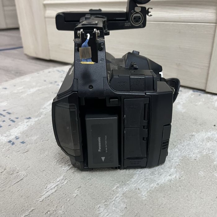 Кинокамера Panasonic AJ-PX270