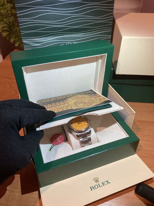 Rolex oyester yellow