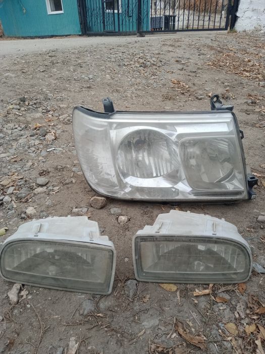Фары Тойота 100.