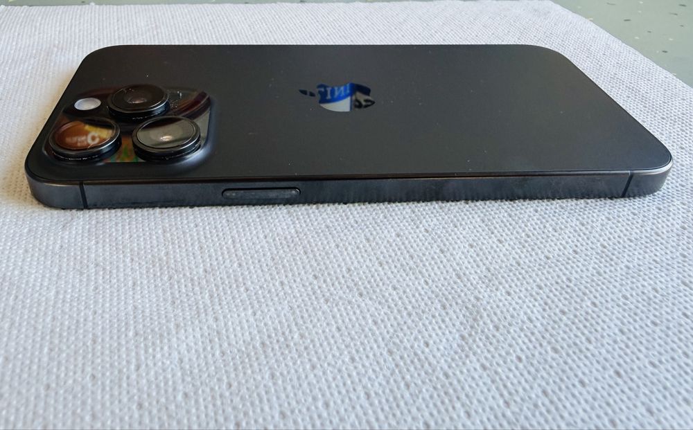 iPhone 15 Pro Max 256GB – Перфектен, като нов Пълен комплект