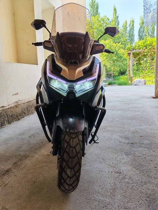 Moto skuter V max