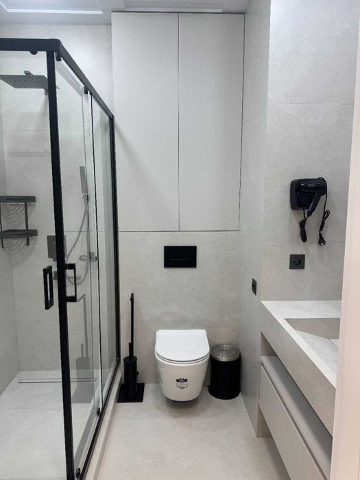 АРЕНДА ОФИС в NEST ONE вид на Хилтон с мебелью и техникой