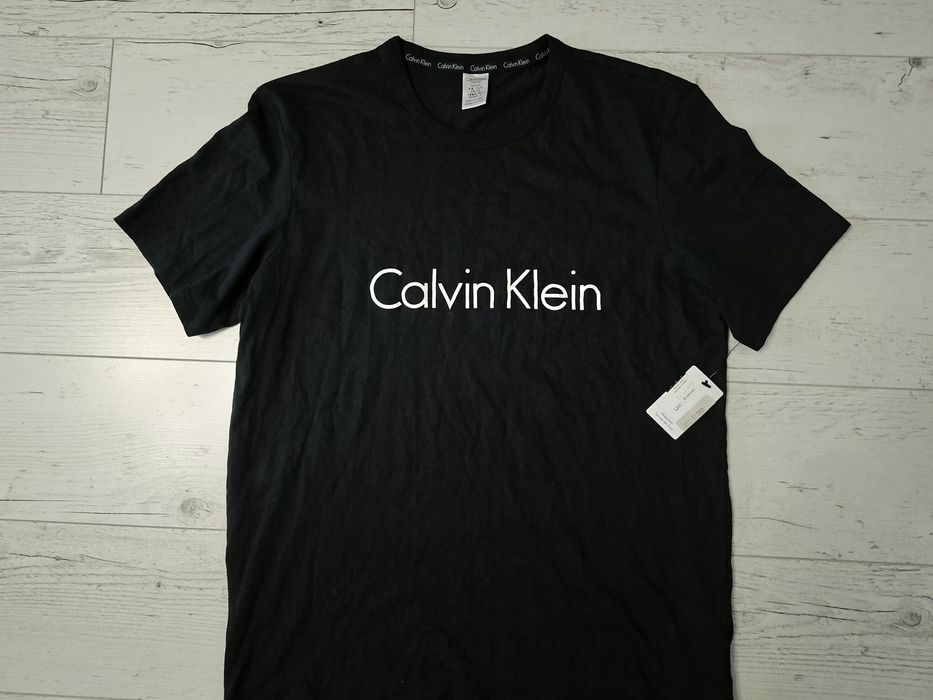 Calvin Klein-Ориг. Тениска Нова!