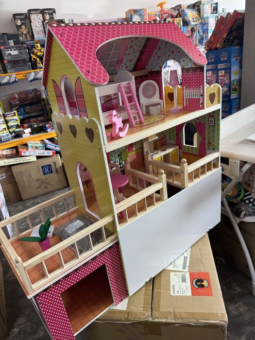 Страхотна къща за кукли с лед осветление Внос Амазпн