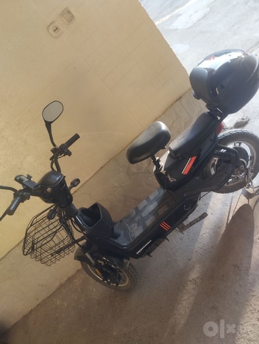 Sukuter sotildi narxi 200 y.e