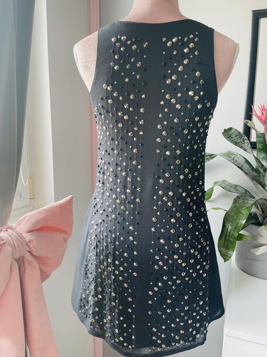 Две елегантни рокли Guess и др.