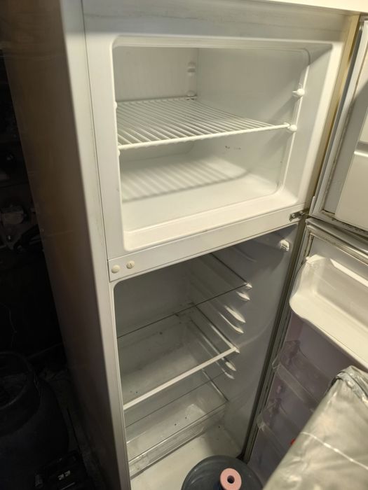 хладилник Zanusi и фурна Bonpani