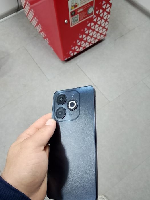 Infinix Smart 8 srochniyga