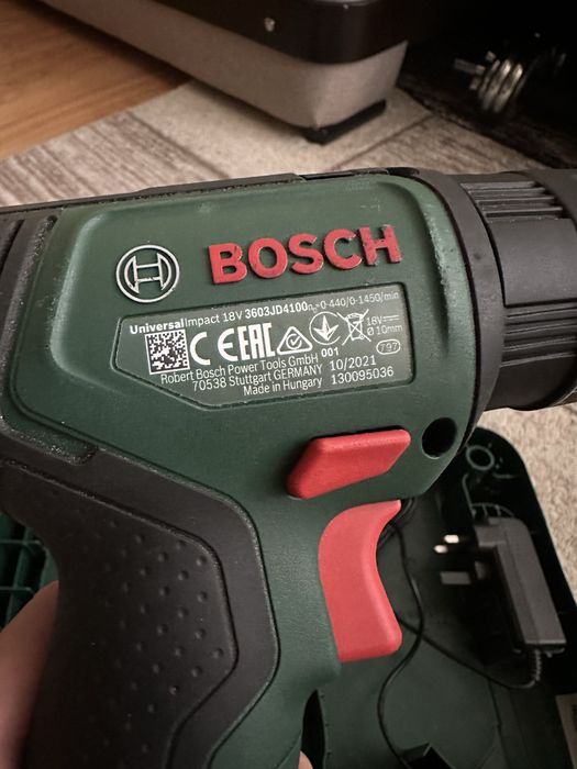 Bosch Universal Impact 18V bormasina