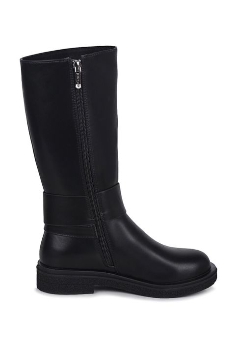 Новые. Стильные весенние сапоги.