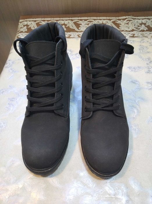 Ботинки (38)   .