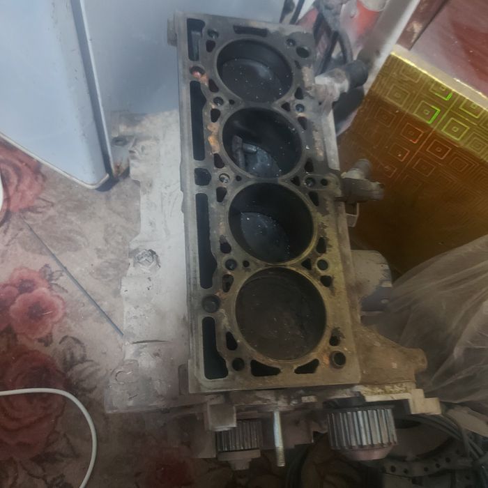 Двигатель на ларгус по запчастям