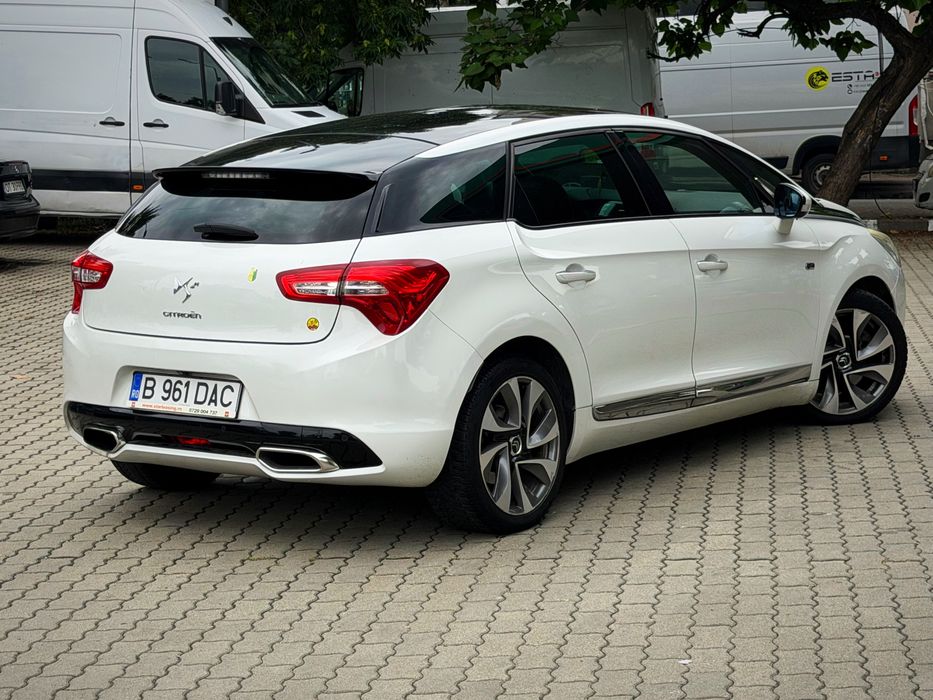 Citroen DS5/2.0D Hybrid/4x4/Extra full