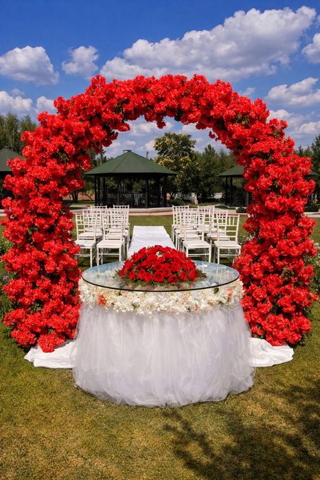 Decor cununie rosu ceremonie luxury decor biserica porumbei fum artifi